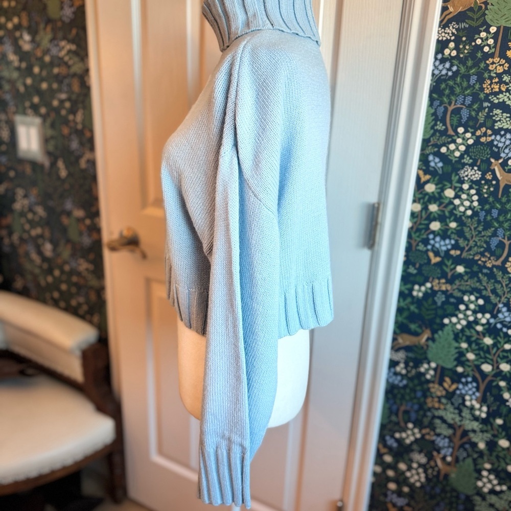 Divided Light Blue Turtleneck Sweater cropped cozy H&M brand winter oversized - Picture 4 of 12